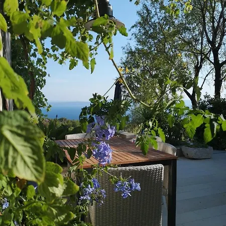 Rita Holiday home Makarska